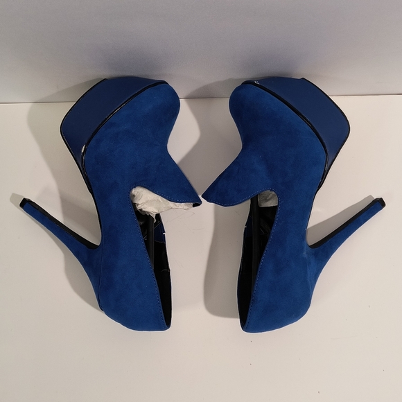 Qupid Women's 7 Blue Heels - Picture 5 of 8
